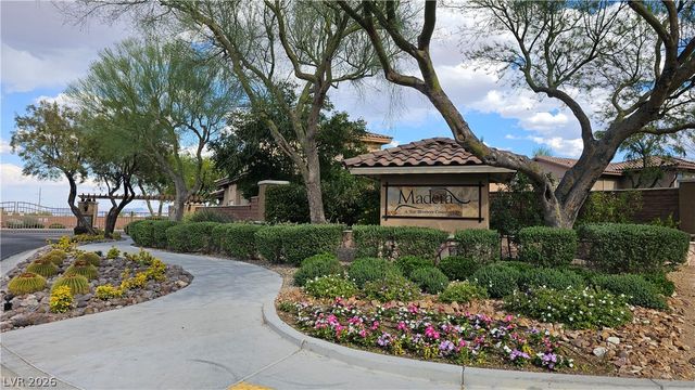 9992 Peak Lookout Street, Las Vegas, NV 89178