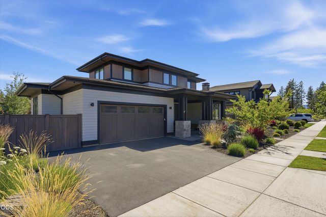 3431 NW Jackwood Place, Bend, OR 97703