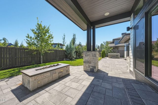 3431 NW Jackwood Place, Bend, OR 97703