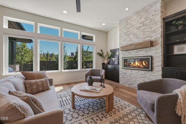 3431 NW Jackwood Place, Bend, OR 97703