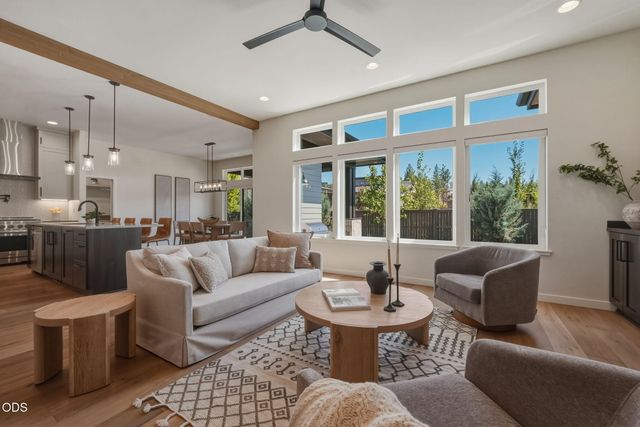 3431 NW Jackwood Place, Bend, OR 97703
