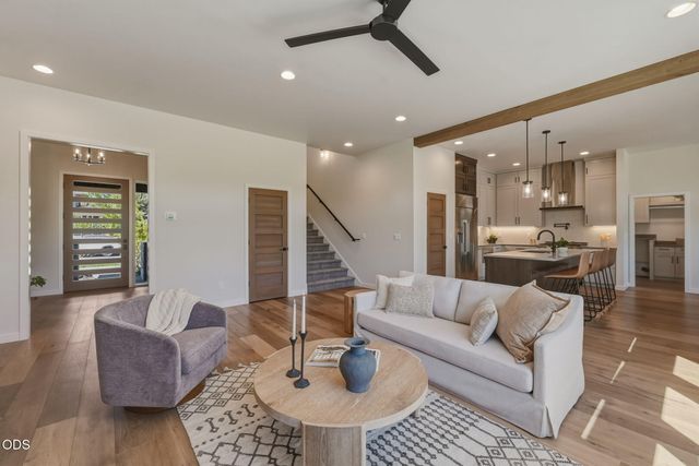 3431 NW Jackwood Place, Bend, OR 97703