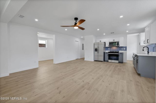 1209 SPRUCE Street, Green Cove Springs, FL 32043
