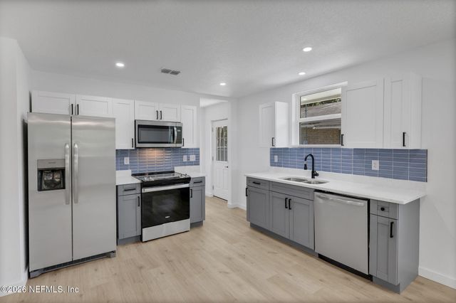 1209 SPRUCE Street, Green Cove Springs, FL 32043