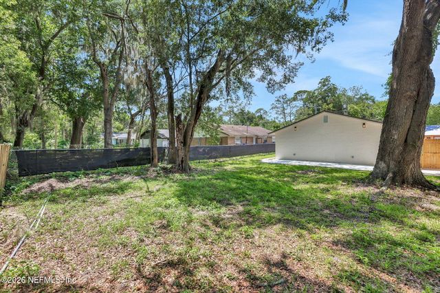 1209 SPRUCE Street, Green Cove Springs, FL 32043
