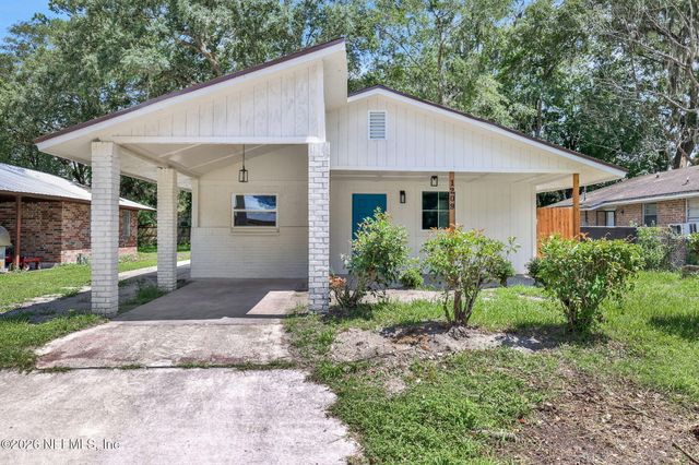 1209 SPRUCE Street, Green Cove Springs, FL 32043