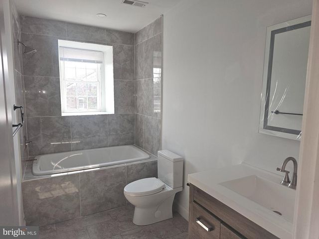 2797 EGYPT RD, Norristown, PA 19403