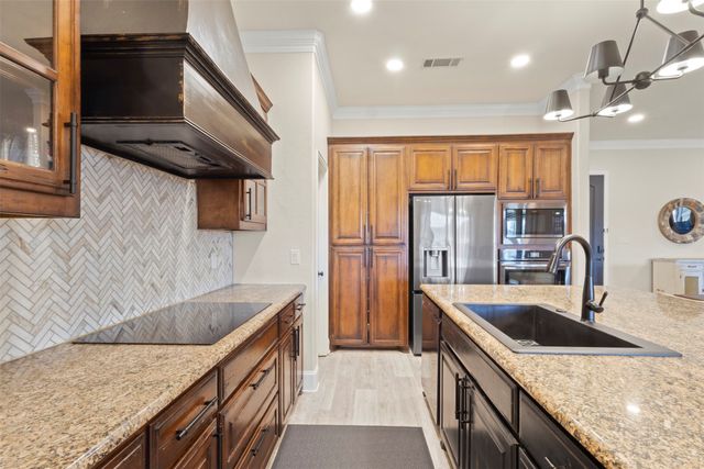 3112 Preston Club Drive, Sherman, TX 75092