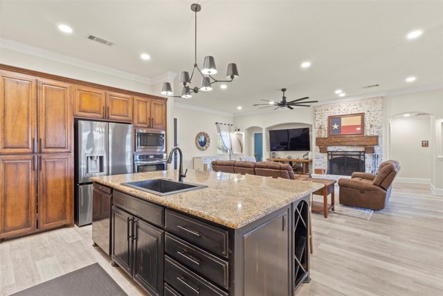 3112 Preston Club Drive, Sherman, TX 75092