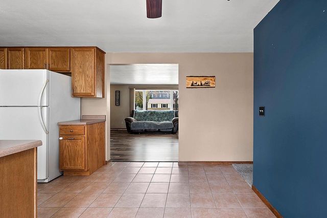 1870 GARY LANE, Green Bay, WI 54303