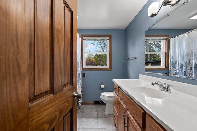 1870 GARY LANE, Green Bay, WI 54303