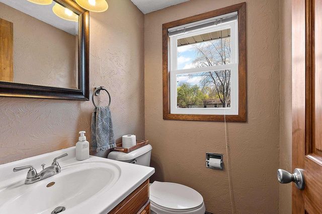 1870 GARY LANE, Green Bay, WI 54303