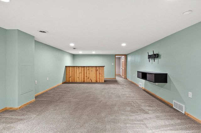 1870 GARY LANE, Green Bay, WI 54303