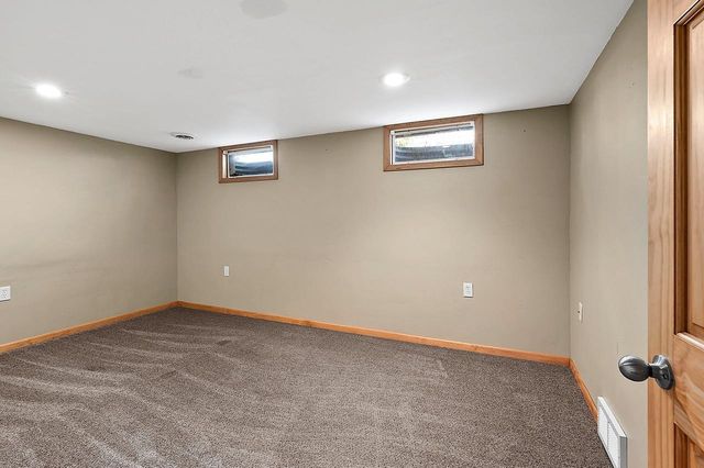 1870 GARY LANE, Green Bay, WI 54303
