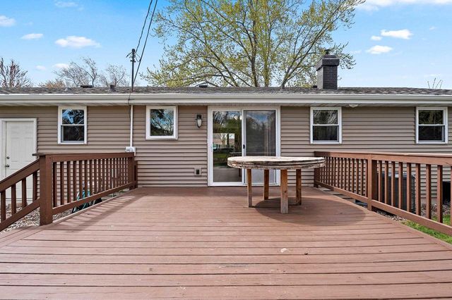 1870 GARY LANE, Green Bay, WI 54303