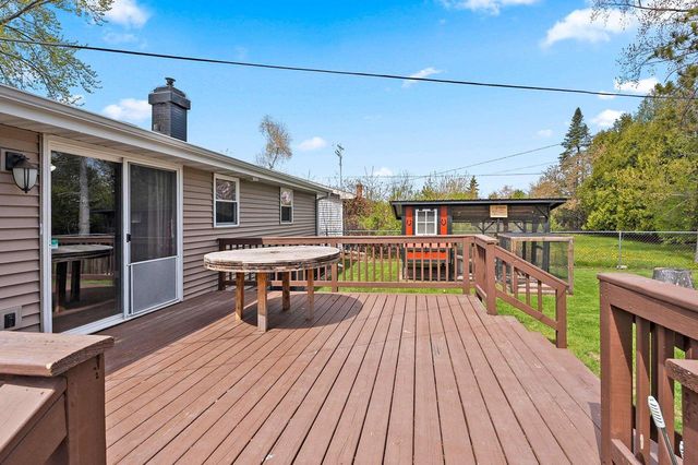 1870 GARY LANE, Green Bay, WI 54303