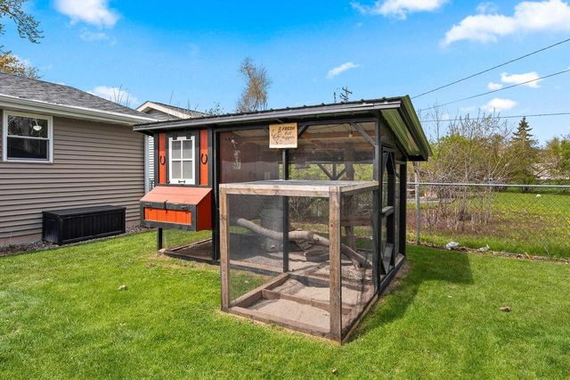 1870 GARY LANE, Green Bay, WI 54303