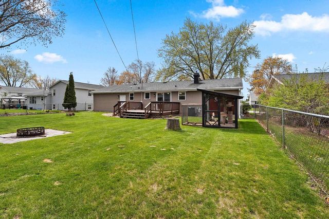 1870 GARY LANE, Green Bay, WI 54303