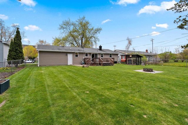 1870 GARY LANE, Green Bay, WI 54303