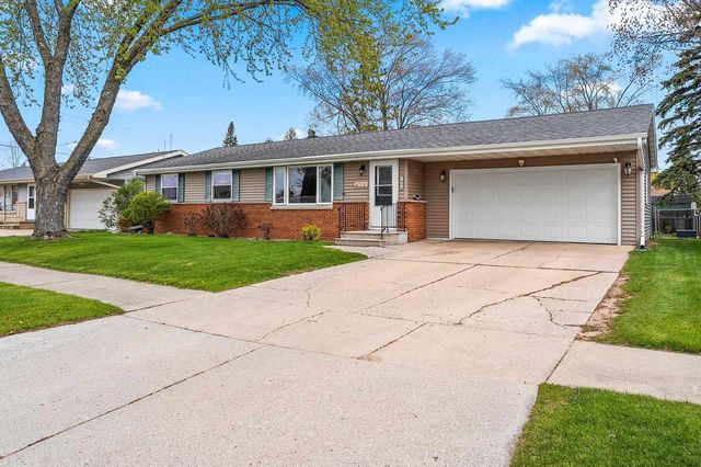 1870 GARY LANE, Green Bay, WI 54303