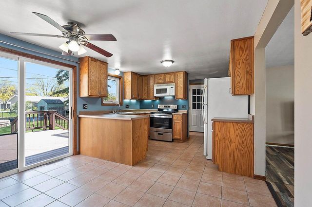 1870 GARY LANE, Green Bay, WI 54303