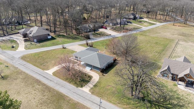 3120 Old Dike, Grove, OK 74344