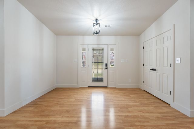 3120 Old Dike, Grove, OK 74344