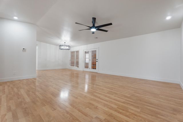 3120 Old Dike, Grove, OK 74344