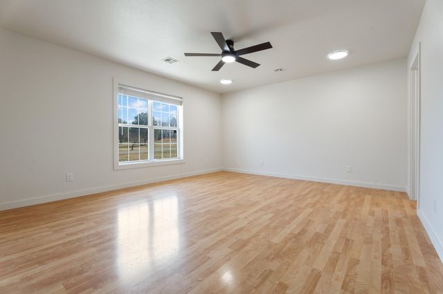 3120 Old Dike, Grove, OK 74344