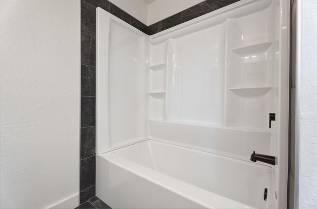 3120 Old Dike, Grove, OK 74344