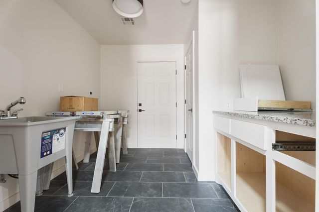 3120 Old Dike, Grove, OK 74344