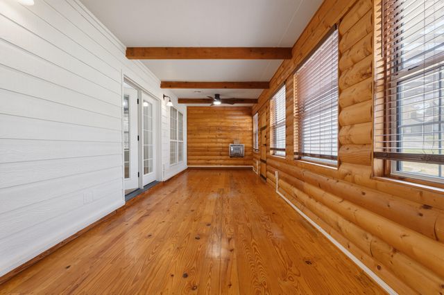 3120 Old Dike, Grove, OK 74344