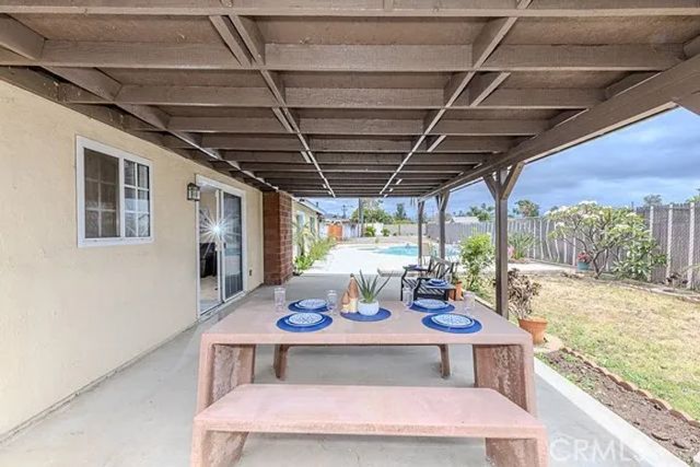 16340 Fontlee, Fontana, CA 92335
