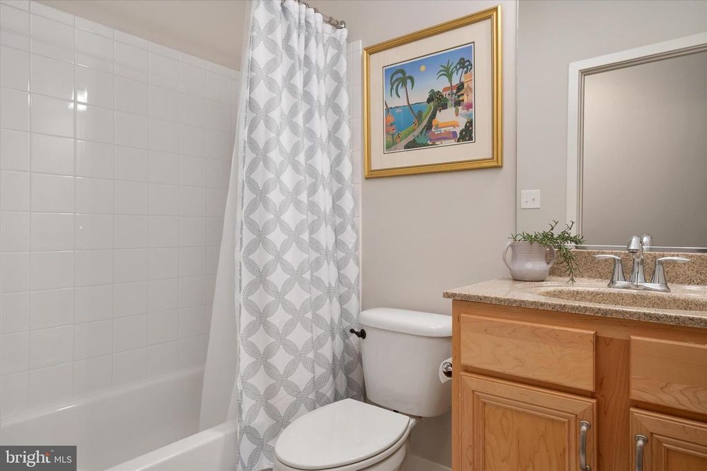 Image 36 of property listing at 820 BAY RIDGE AVE, Annapolis, MD 21403