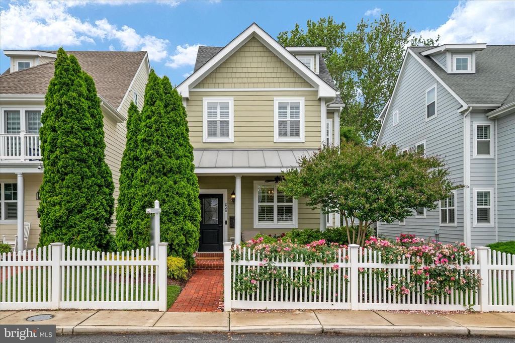 Image 42 of property listing at 820 BAY RIDGE AVE, Annapolis, MD 21403
