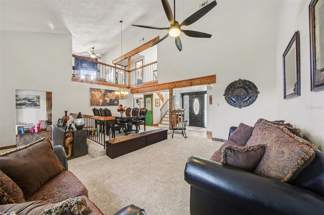 916 E CLEVELAND STREET, Apopka, FL 32703