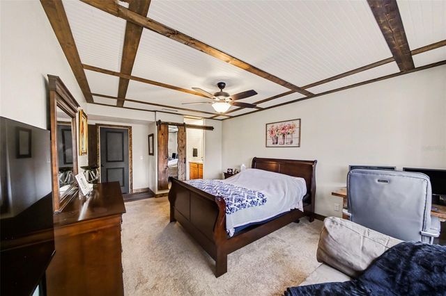 916 E CLEVELAND STREET, Apopka, FL 32703