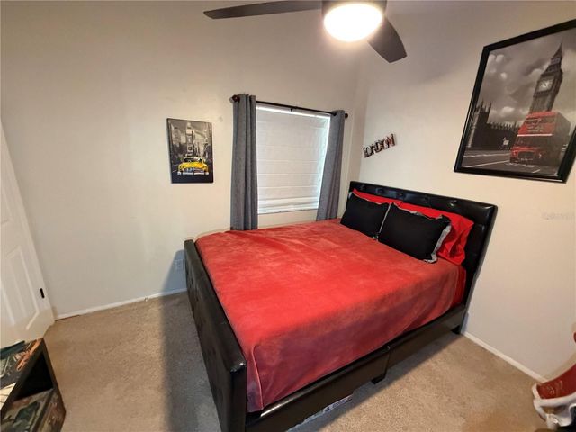 916 E CLEVELAND STREET, Apopka, FL 32703