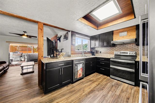 916 E CLEVELAND STREET, Apopka, FL 32703