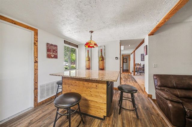 916 E CLEVELAND STREET, Apopka, FL 32703