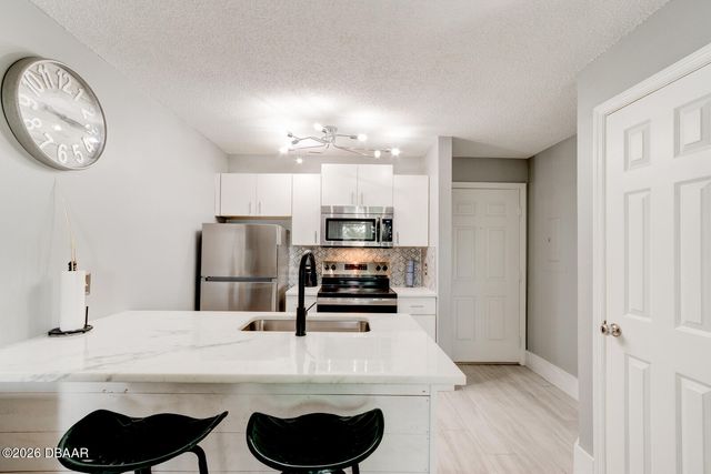 1401 S Palmetto Ave Apt 422, Daytona Beach, FL 32114