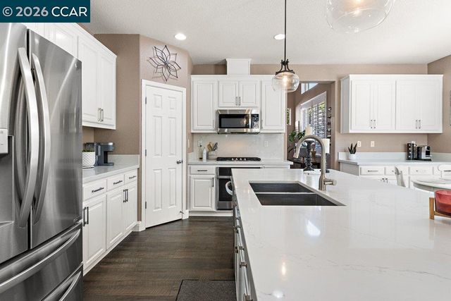 22 Matisse Ct, Oakley, CA 94561