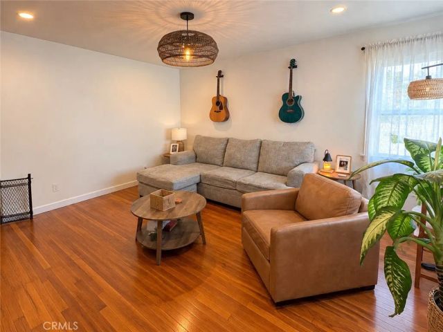 1335 Helen, Los Angeles, CA 90063