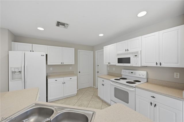 2822 NW 11th TER, Cape Coral, FL 33993