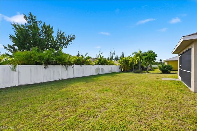 2822 NW 11th TER, Cape Coral, FL 33993