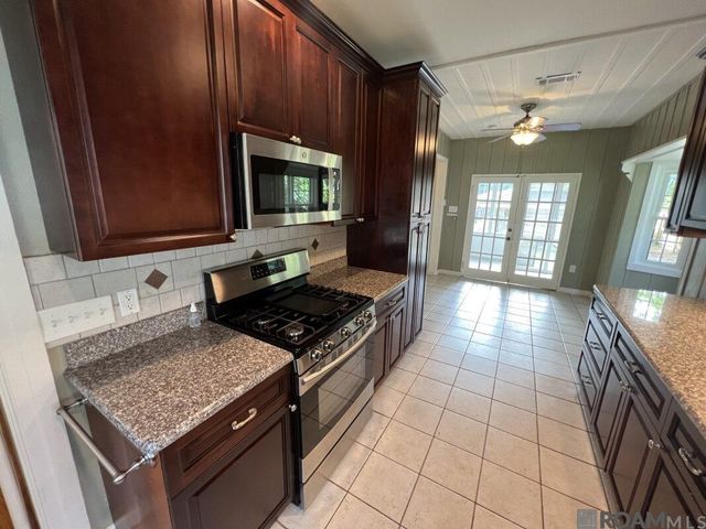 2179 Hollydale Ave, Baton Rouge, LA 70808