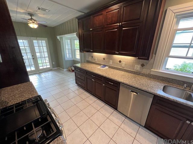 2179 Hollydale Ave, Baton Rouge, LA 70808