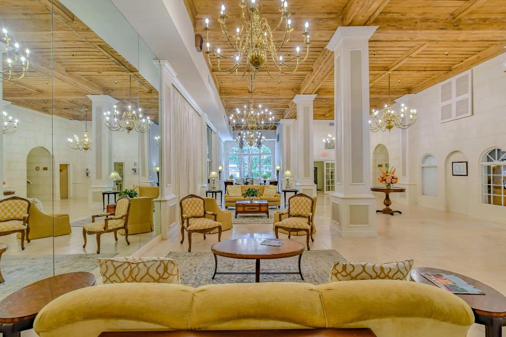 Image 25 of property listing at 235 Sunrise Avenue 2259, Palm Beach, FL 33480