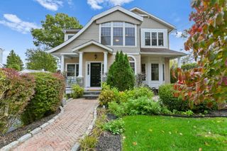 25 Country Road 25, Fairfield, CT 06824