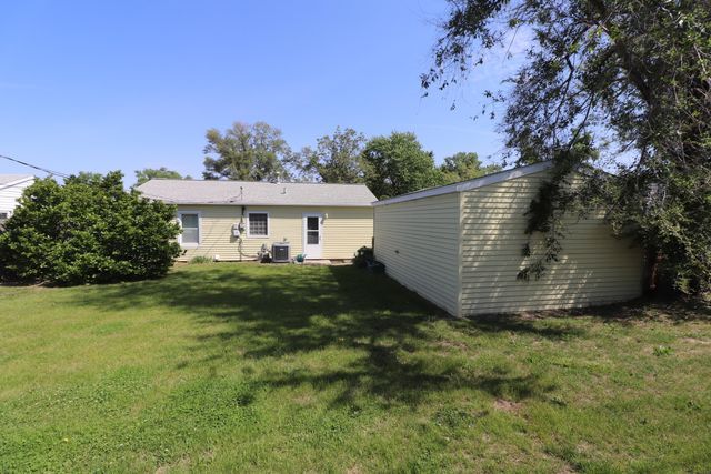 1009 HIATT Street, Carter Lake, IA 51510